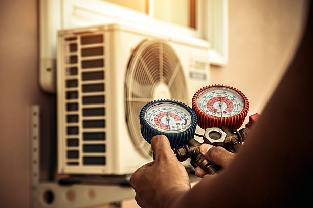 Professional Hvac Installation technician working in Bryant, IN